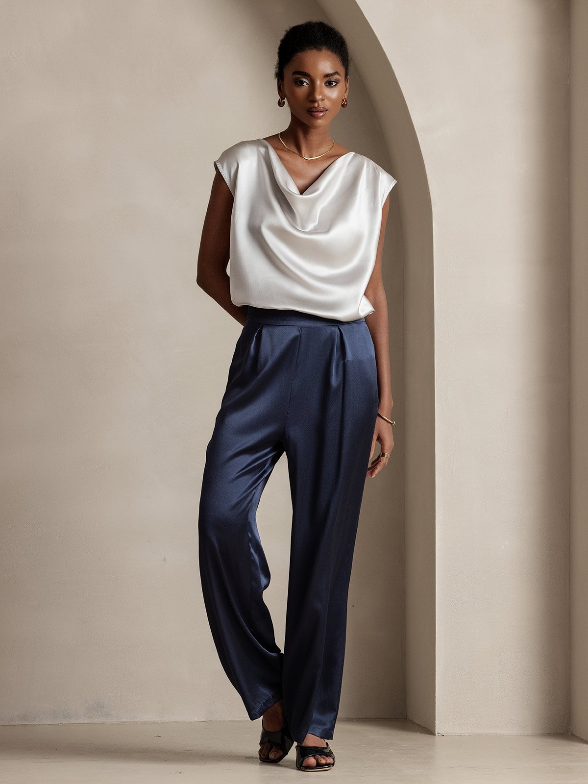 [Gris Clair] SilkSilky-FR 19Momme Soie Sans manches Col Bénitier Femme T-Shirt 004