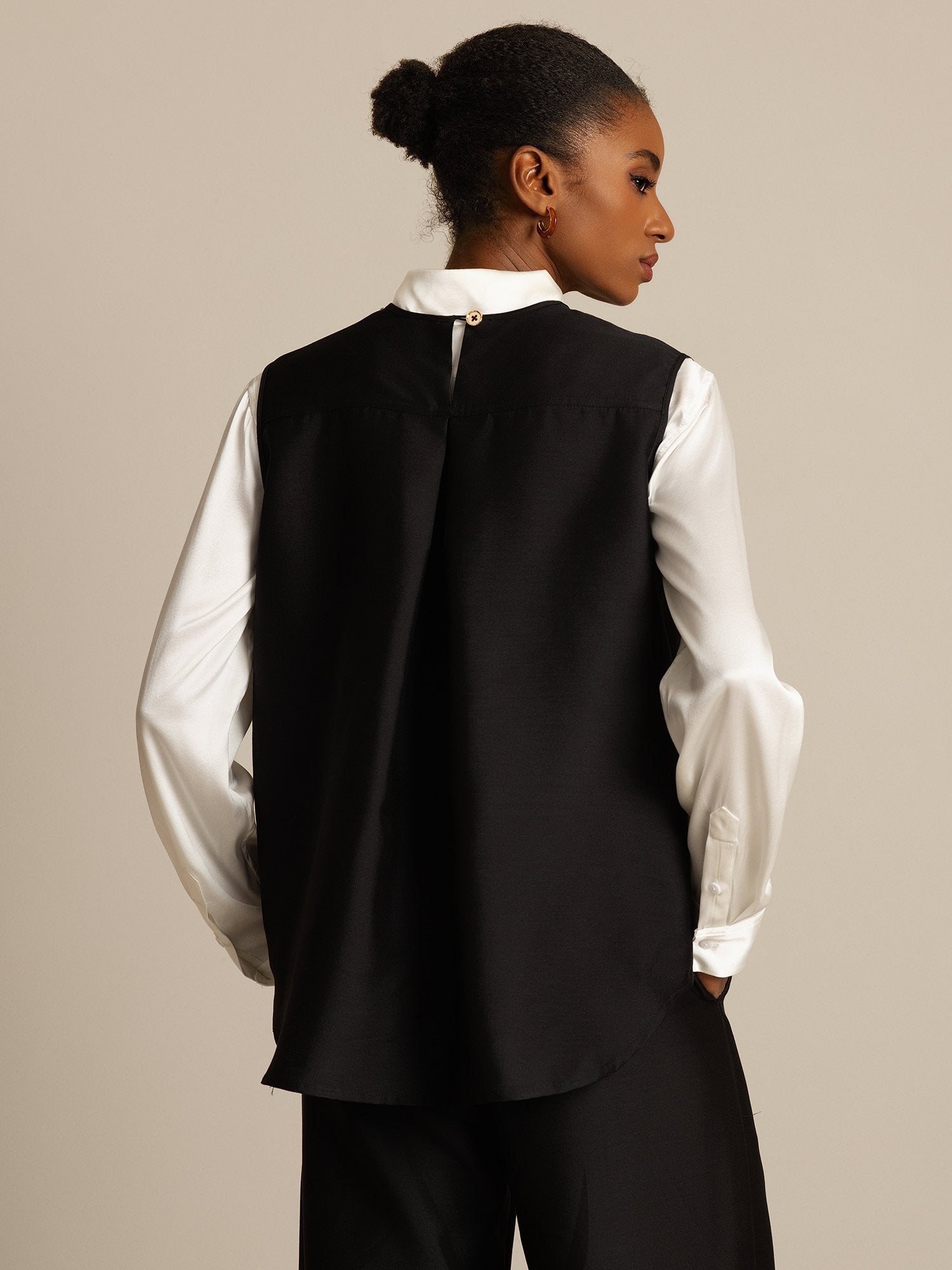 [Noir] SilkSilky-FR 32Momme Soie Womens Vest 002,