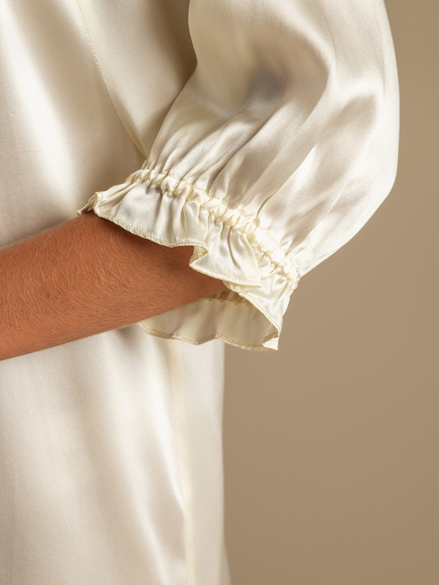 [Blanc] SilkSilky-FR Soie Nightgown 005