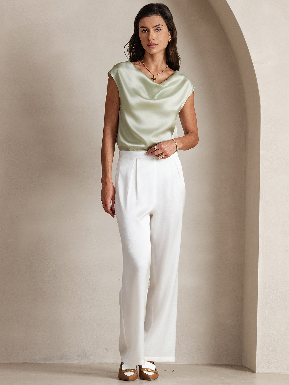 [Vert Clair] SilkSilky-FR 19Momme Soie Sans manches Col Bénitier Femme T-Shirt 007