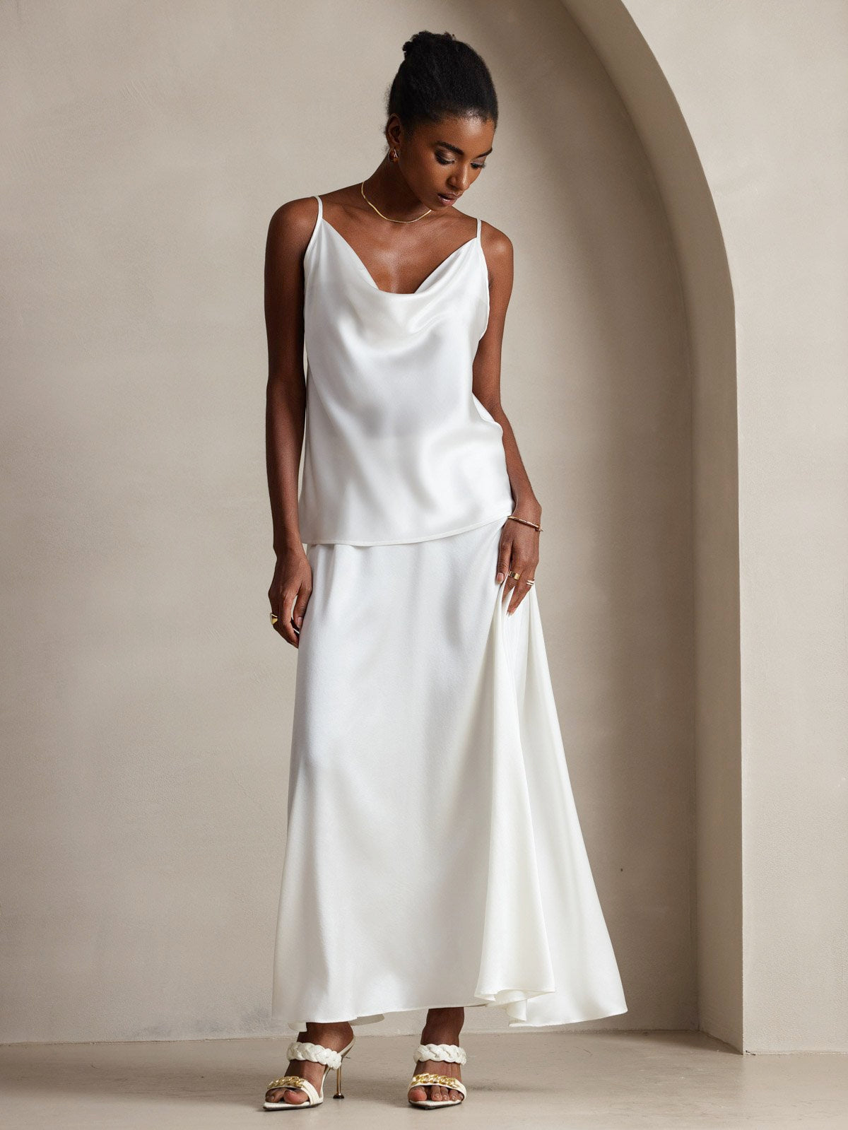 [Blanc] SilkSilky-FR 19Momme Soie Col Bénitier Top À Fines Brides 008