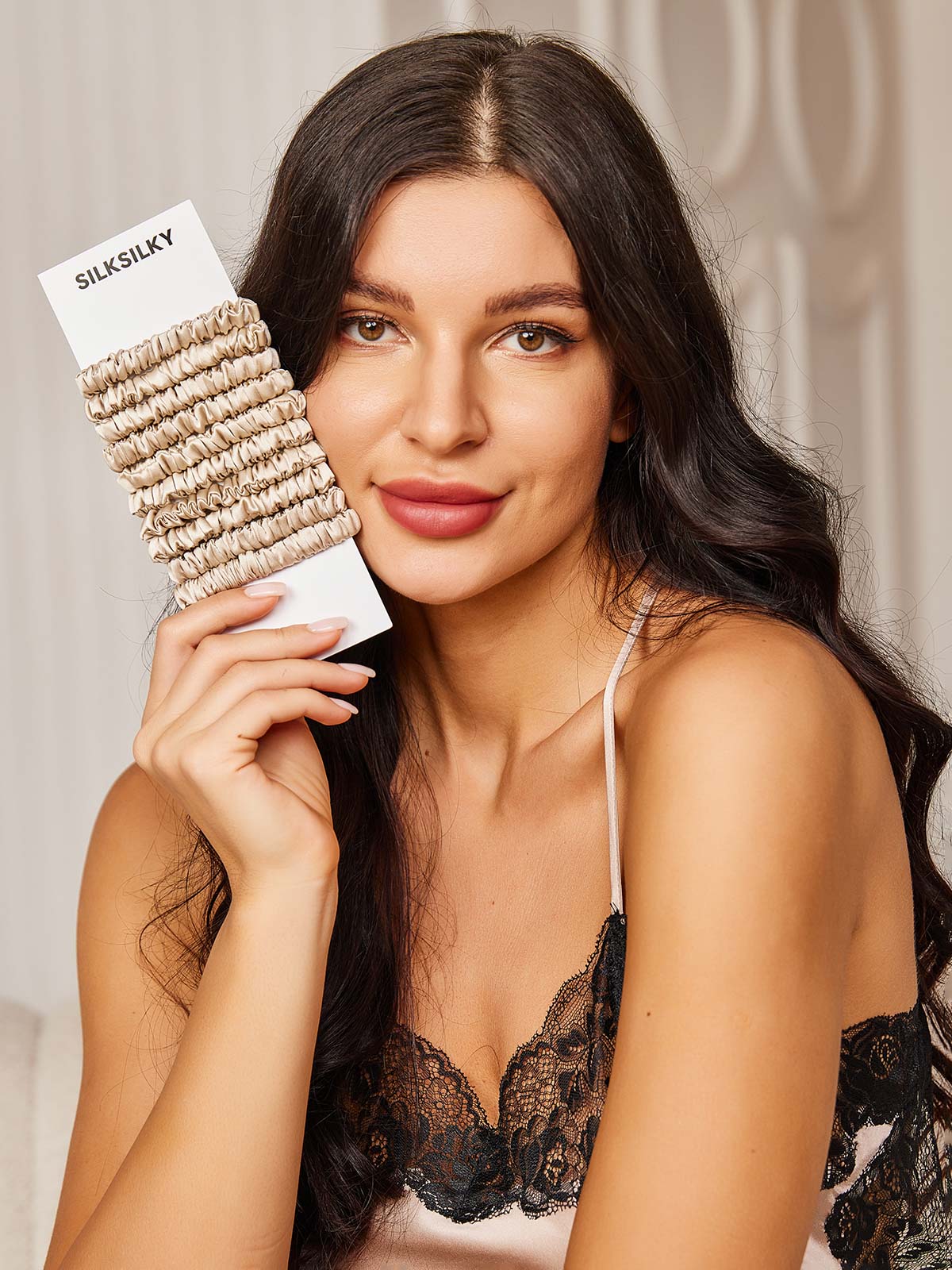 [Beige] SilkSilky-FR 19Momme Scrunchie 002