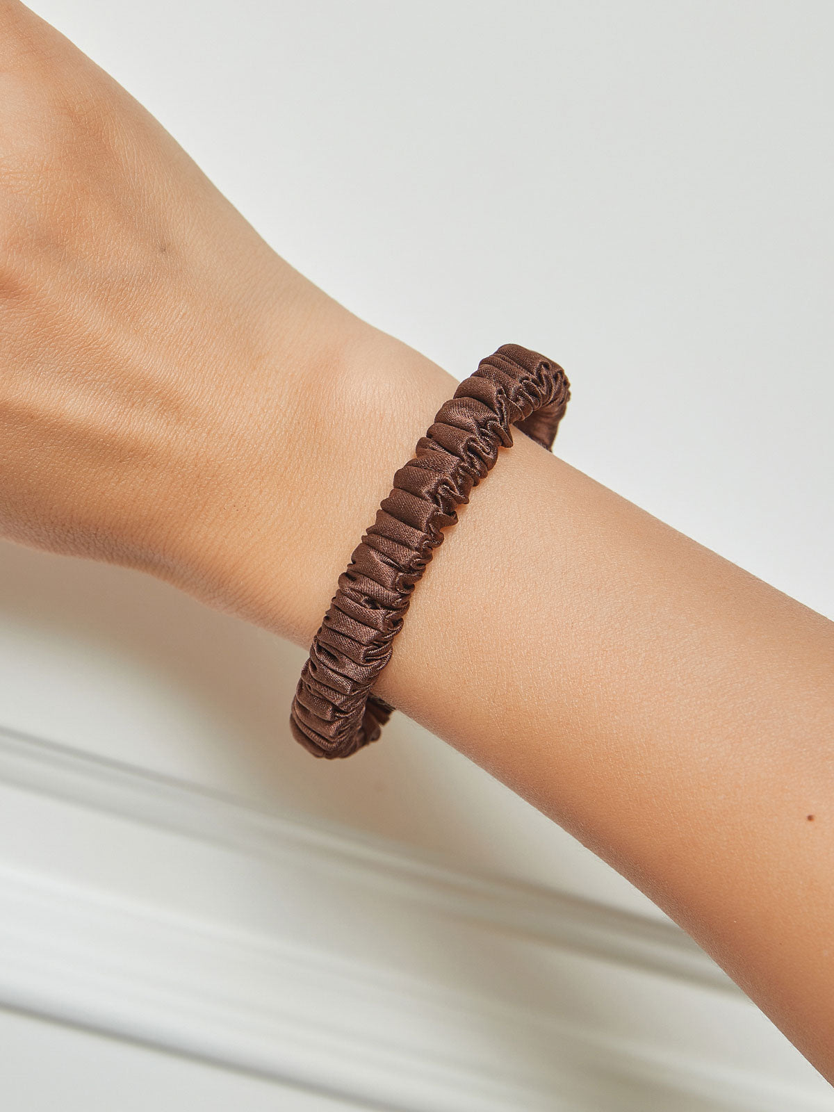 [Café] SilkSilky-FR 19Momme Scrunchie 001