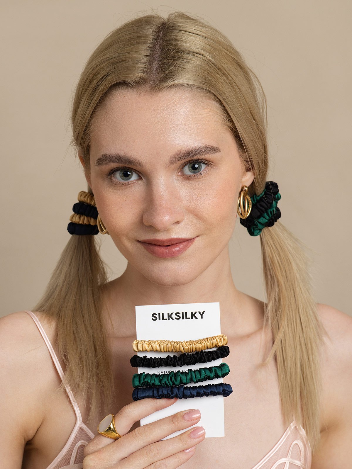 [Group1] SilkSilky-FR Scrunchie 001