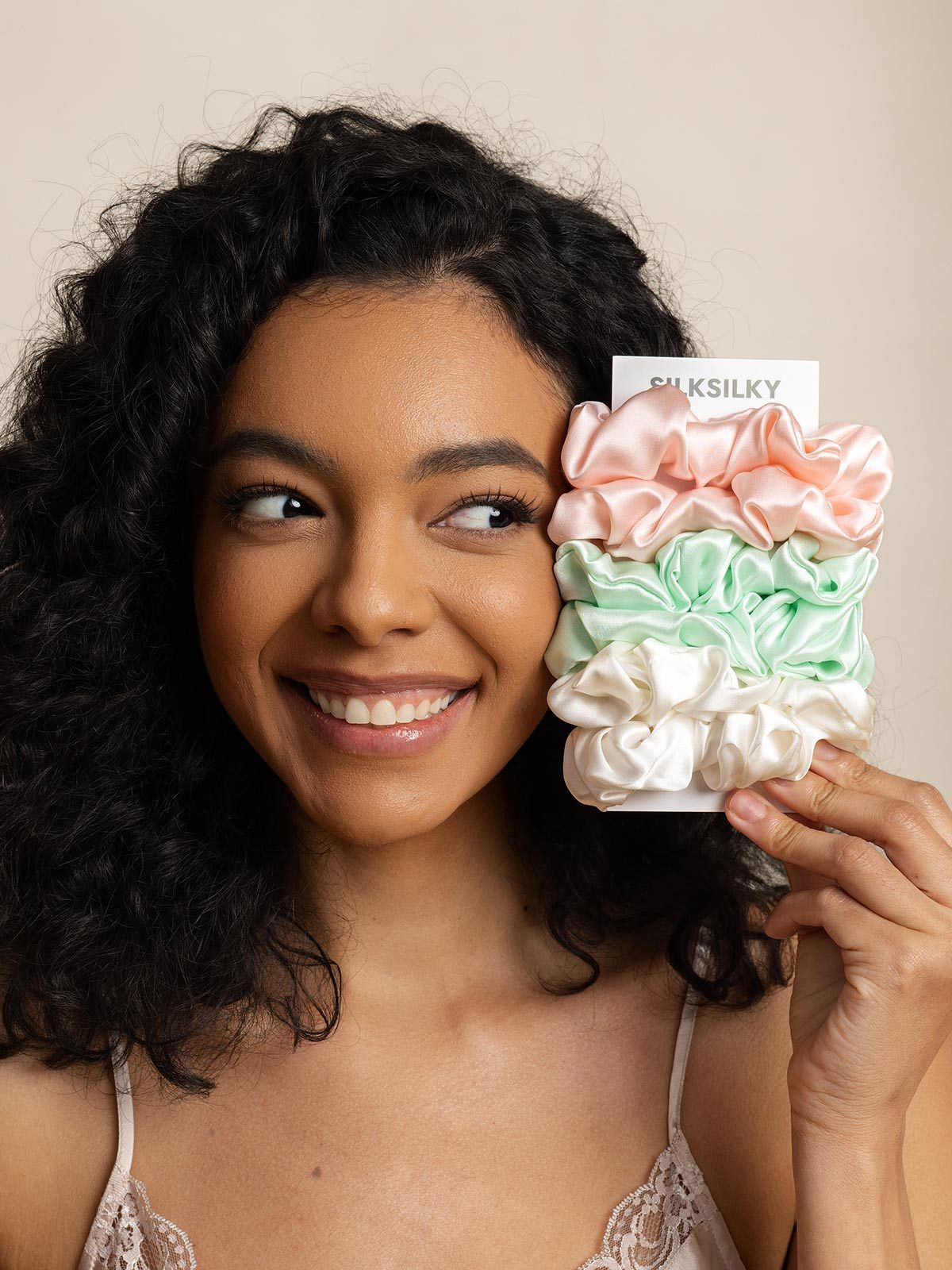 [Group2] SilkSilky-FR Scrunchie 004