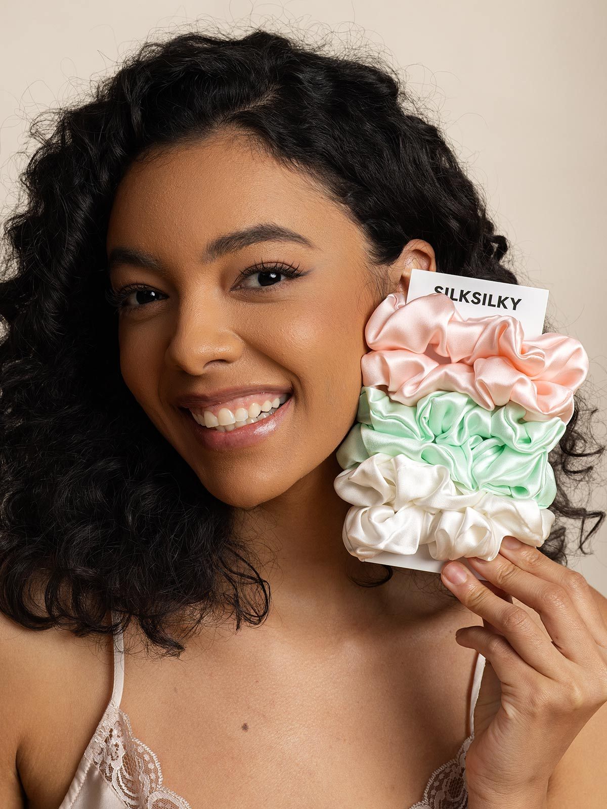 [Group2] SilkSilky-FR Scrunchie 005