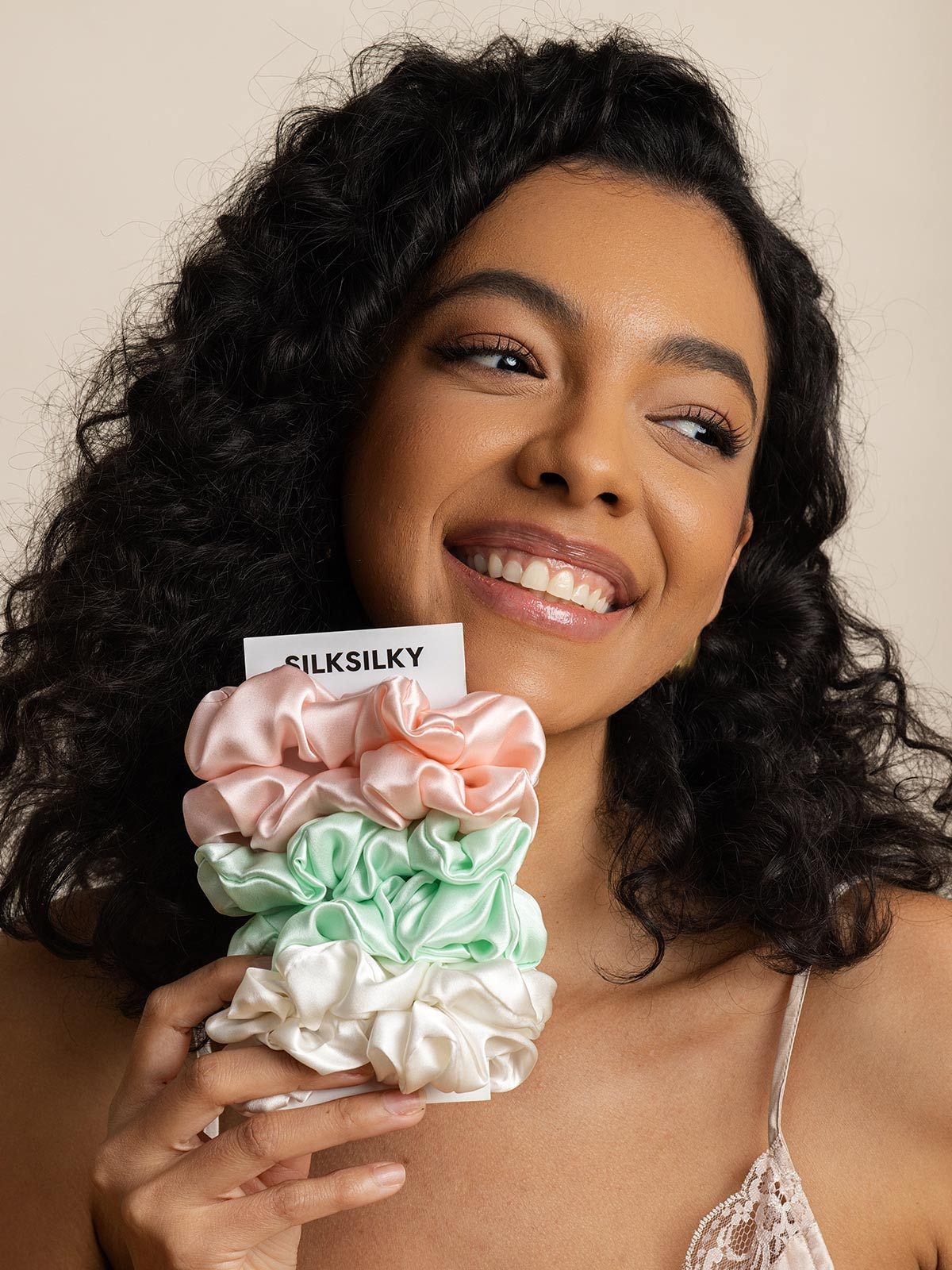 [Group2] SilkSilky-FR Scrunchie 006