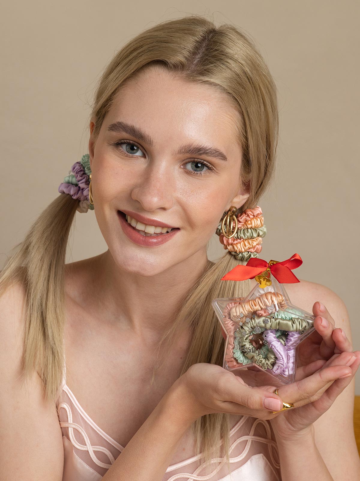 [Group3] SilkSilky-FR Scrunchie 001