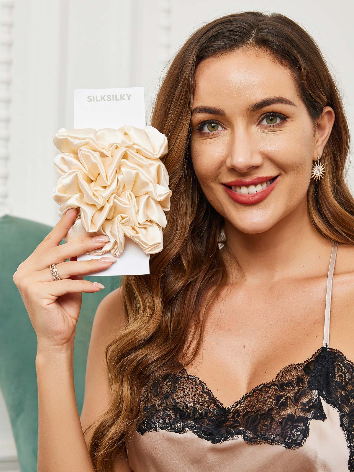 [Beige Clair] SilkSilky-FR 19Momme Scrunchie 001