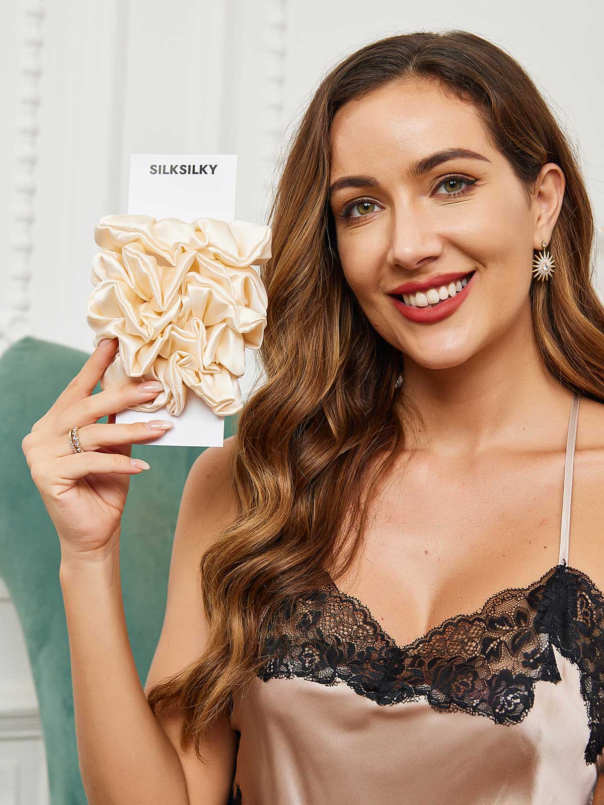 [Beige Clair] SilkSilky-FR 19Momme Scrunchie 002