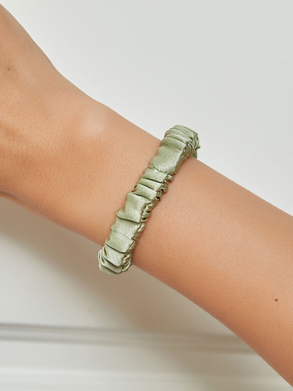 [Vert Menthe] SilkSilky-FR 19Momme Scrunchie 001