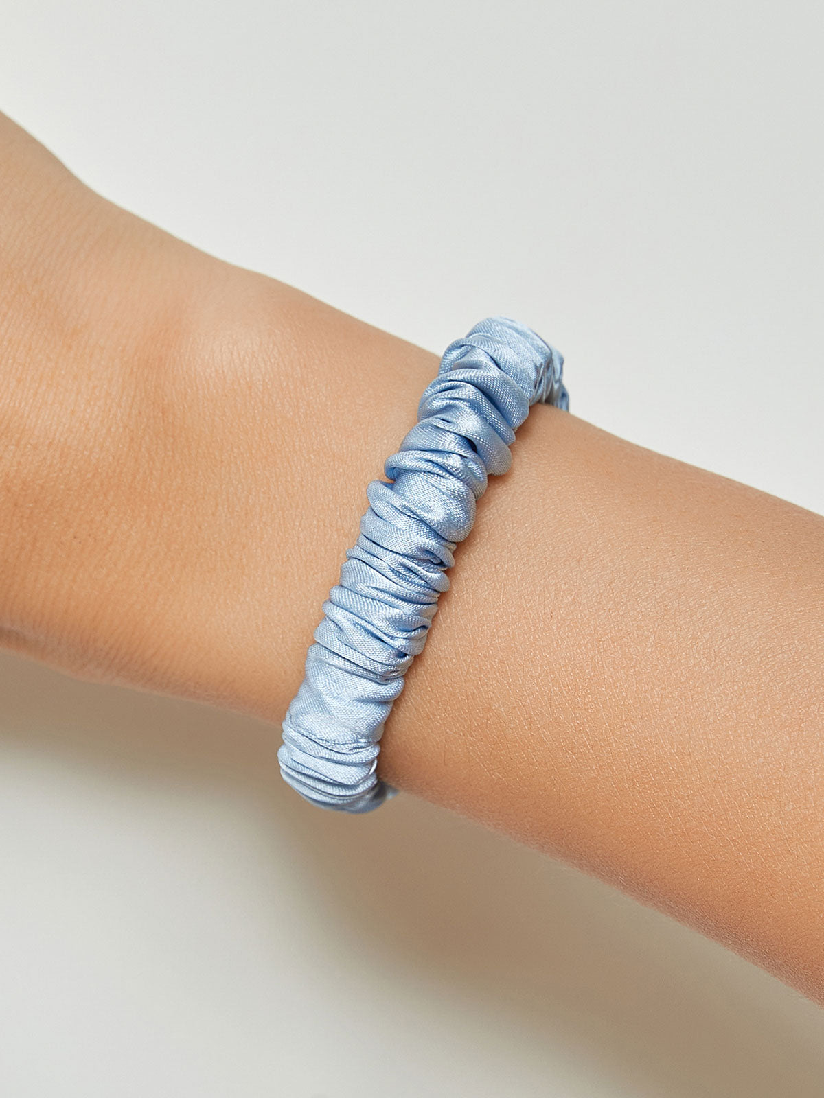 [Bleu Ciel] SilkSilky-FR 19Momme Scrunchie 001