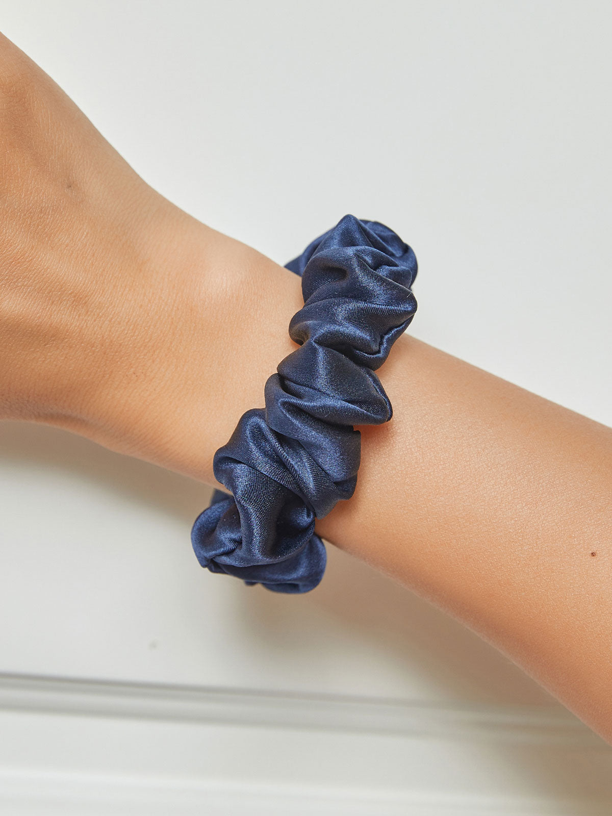 [Bleu Foncé] SilkSilky-FR 19Momme Pure Soie Scrunchie 001