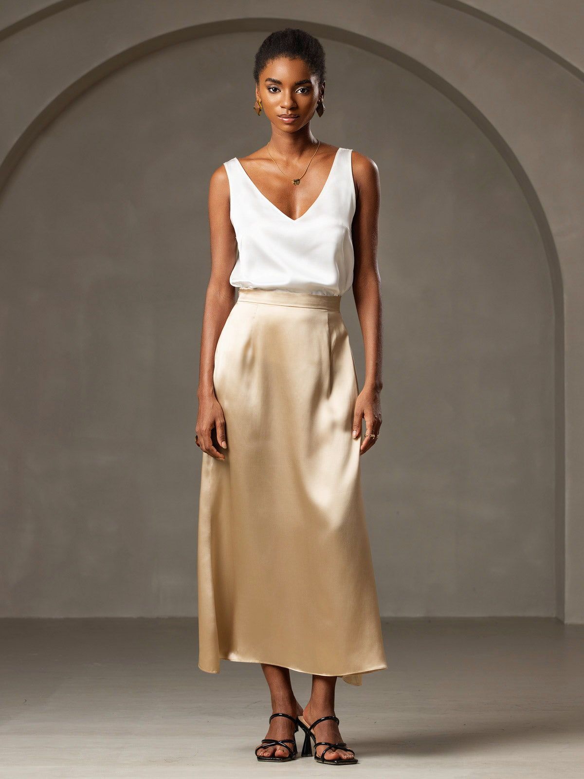 [Blanc] SilkSilky-FR 19Momme Sans manches Col V Top À Fines Brides 001