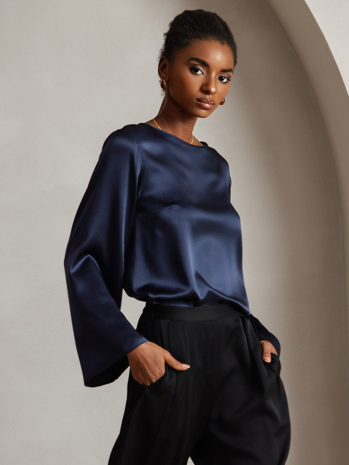 [Bleu Foncé] SilkSilky-FR 19Momme Soie Col Rond Femme T-Shirt 001