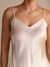 [Beige] SilkSilky-FR Sleeveless V Neck Top À Fines Brides 004