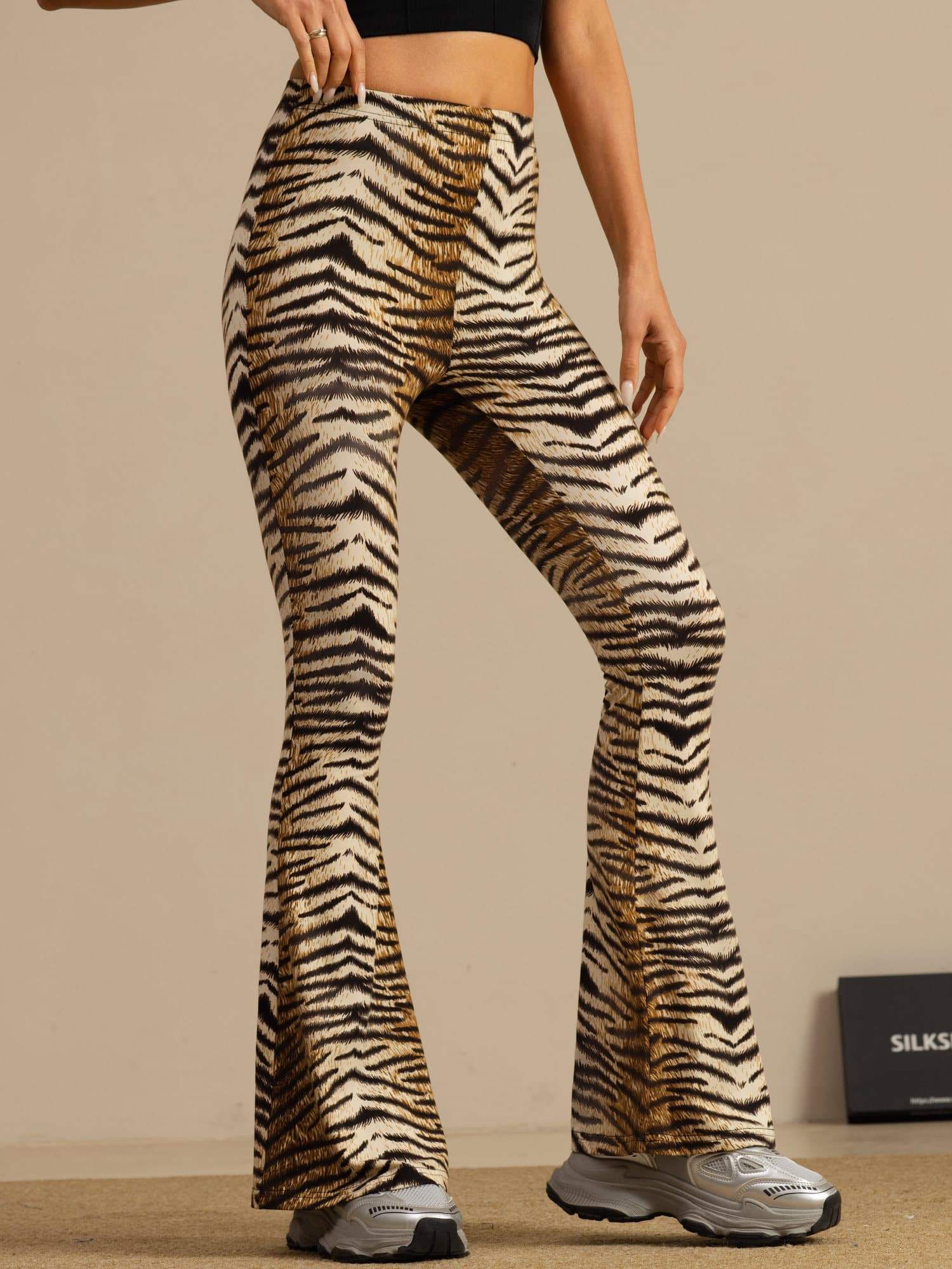 [Tigre] SilkSilky-FR Womens Pants 001