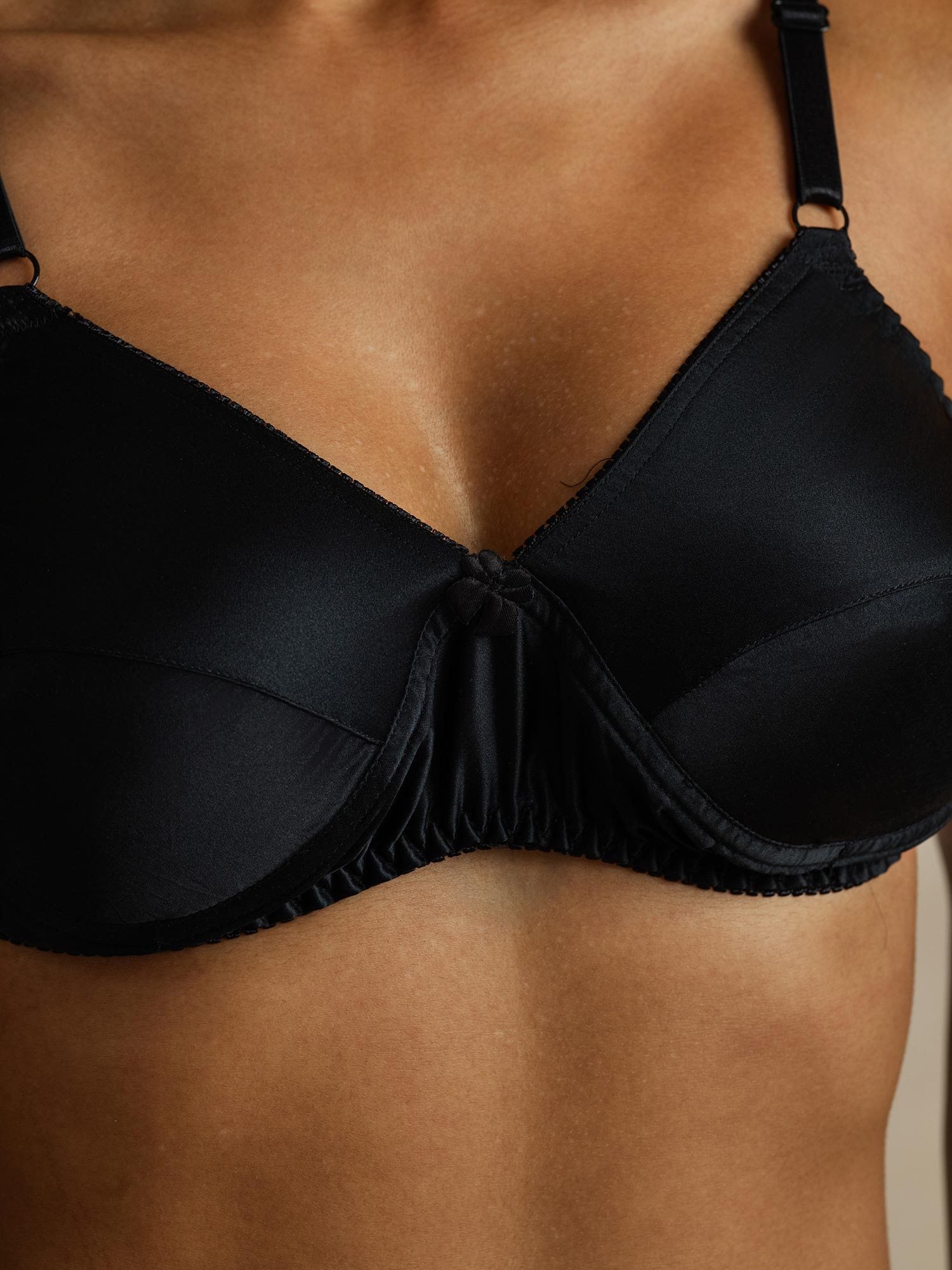 [Noir] SilkSilky-FR Soie Bra 004,