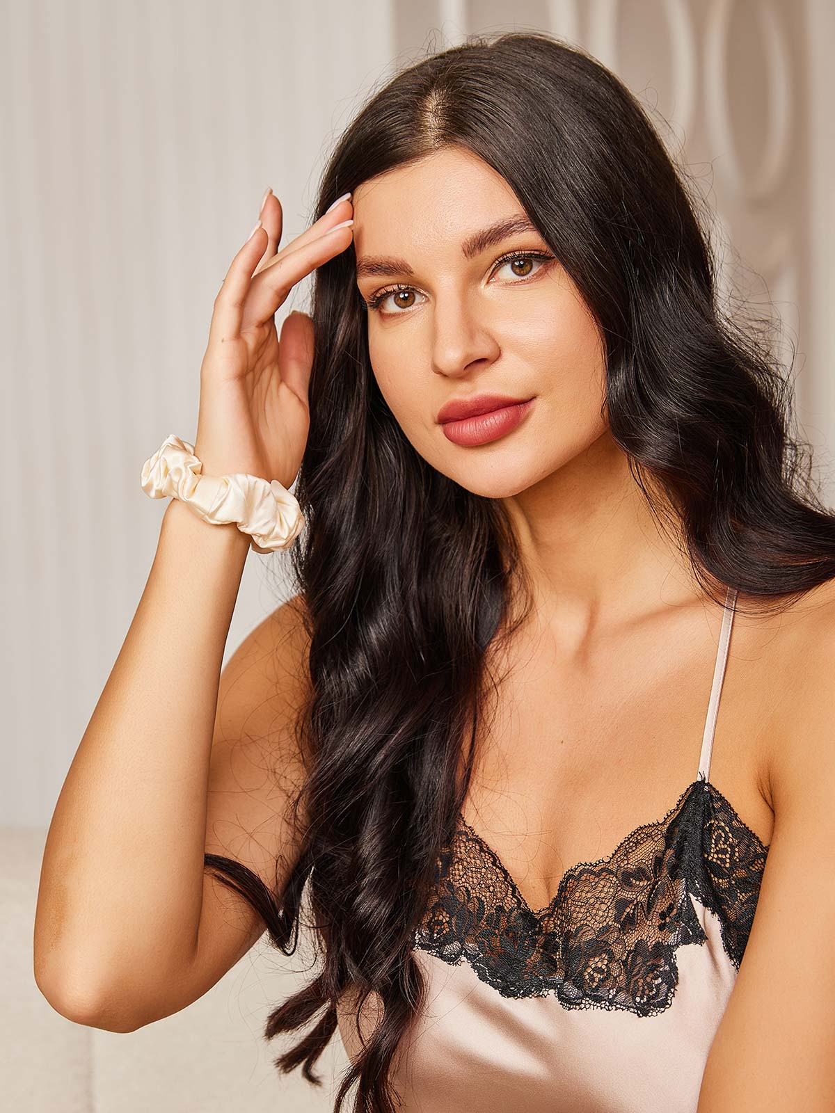 [Beige Clair] SilkSilky-FR 19Momme Pure Soie Scrunchie 002