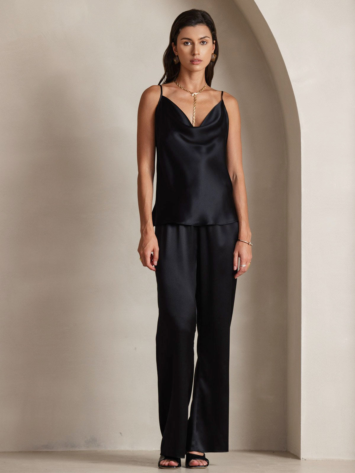 [Noir] SilkSilky-FR 19Momme Soie Col Bénitier Top À Fines Brides 007