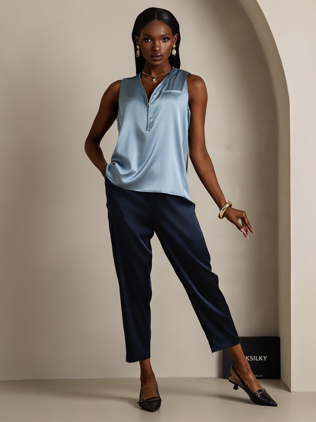 SilkSilky-FR 19Momme Soie Sans manches Col en V Femme Chemise BleuGrisâtre 005