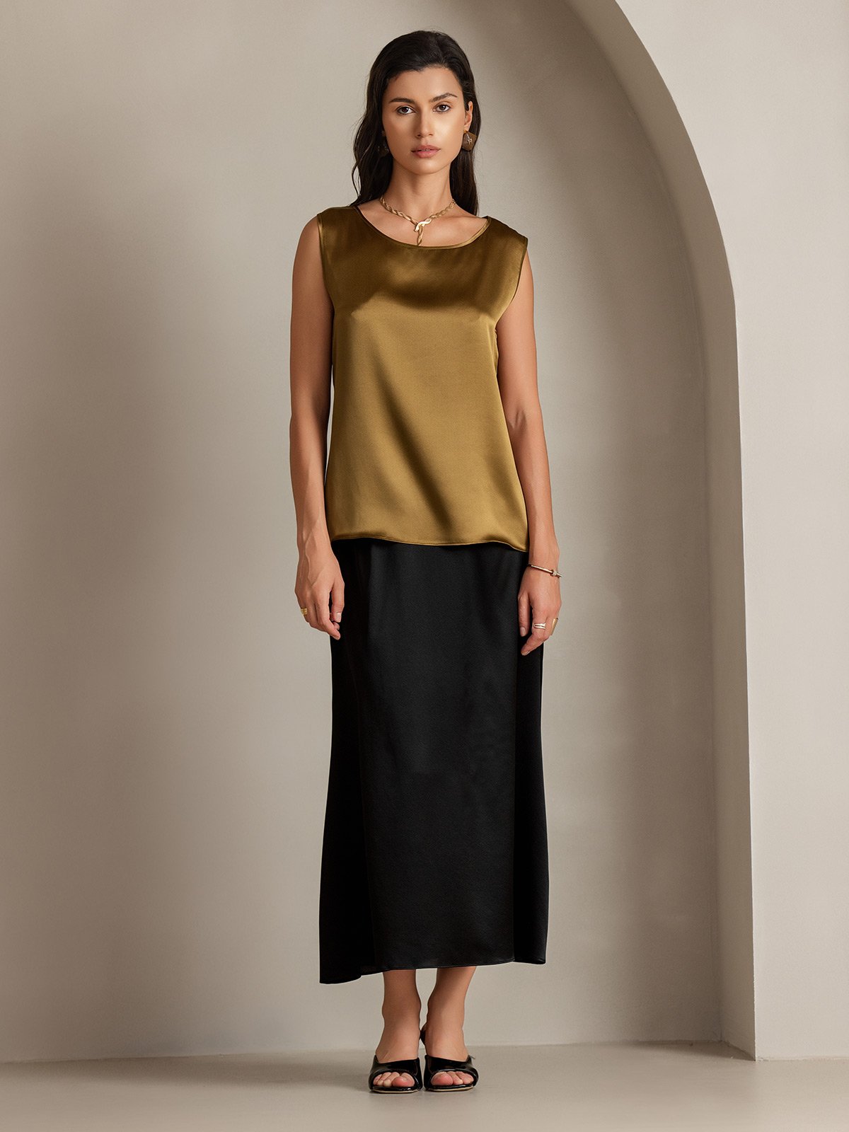 [Brun] SilkSilky-FR 19Momme Sans manches Col Rond Top À Fines Brides 005