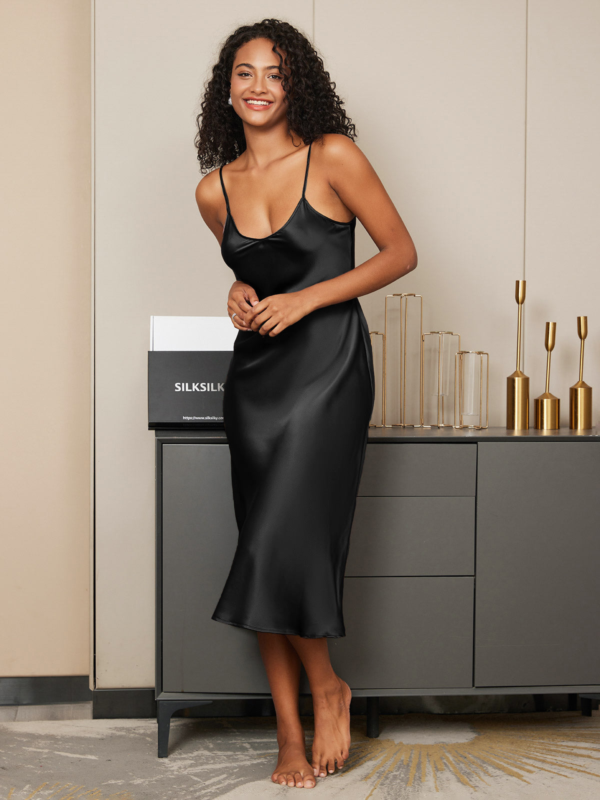 [Noir] SilkSilky-FR Fines Brides Col V Chemises de nuit 002