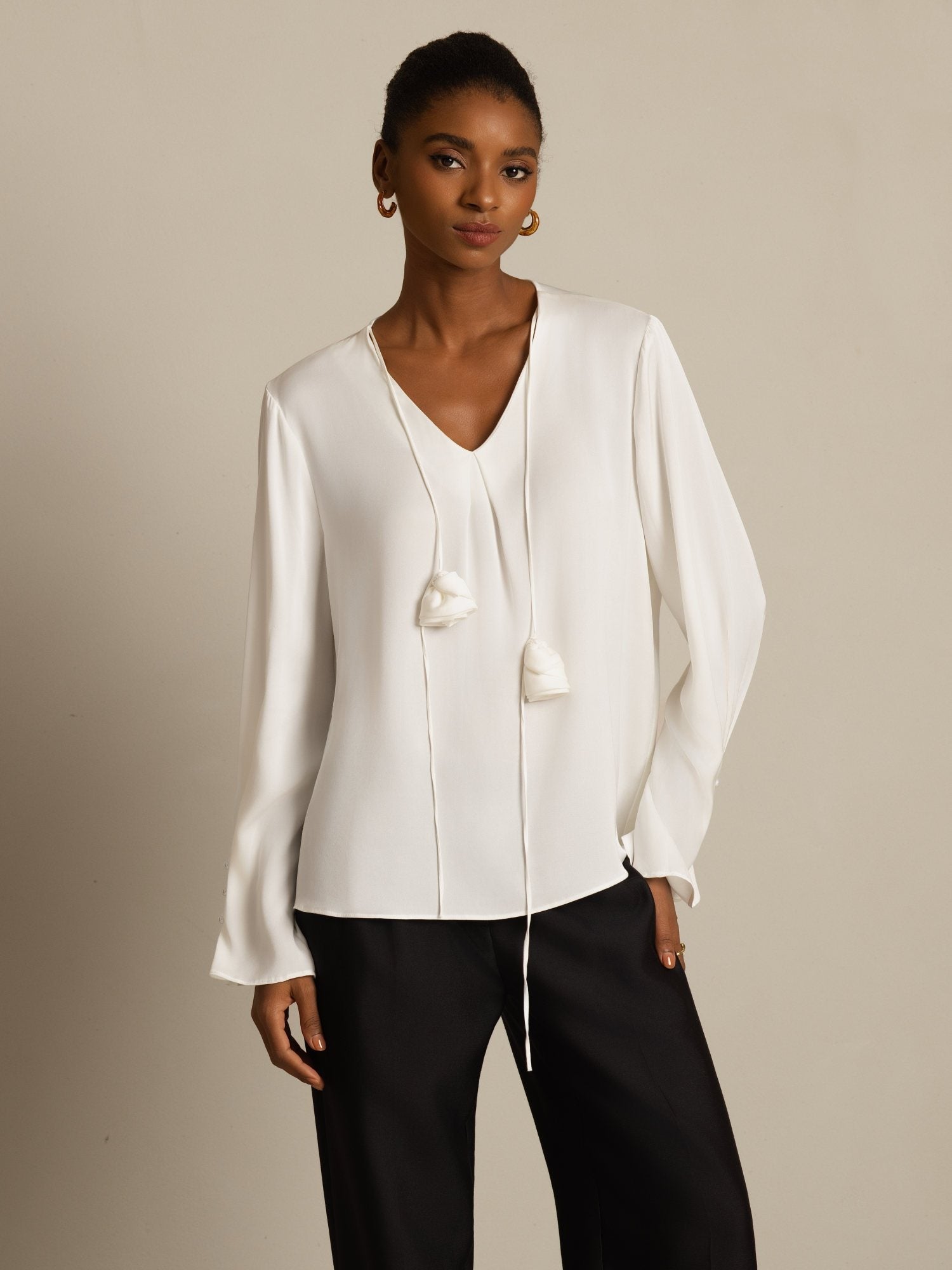 [Blanc] SilkSilky-FR Long Sleeve V Neck Blouse 001
