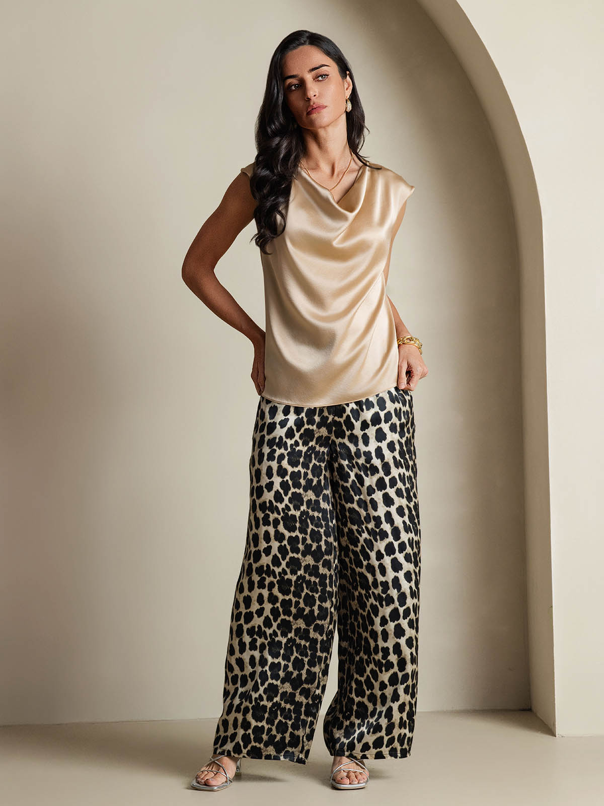 [Champagne] SilkSilky-FR 19Momme Soie Sans manches Col Bénitier Femme T-Shirt 007