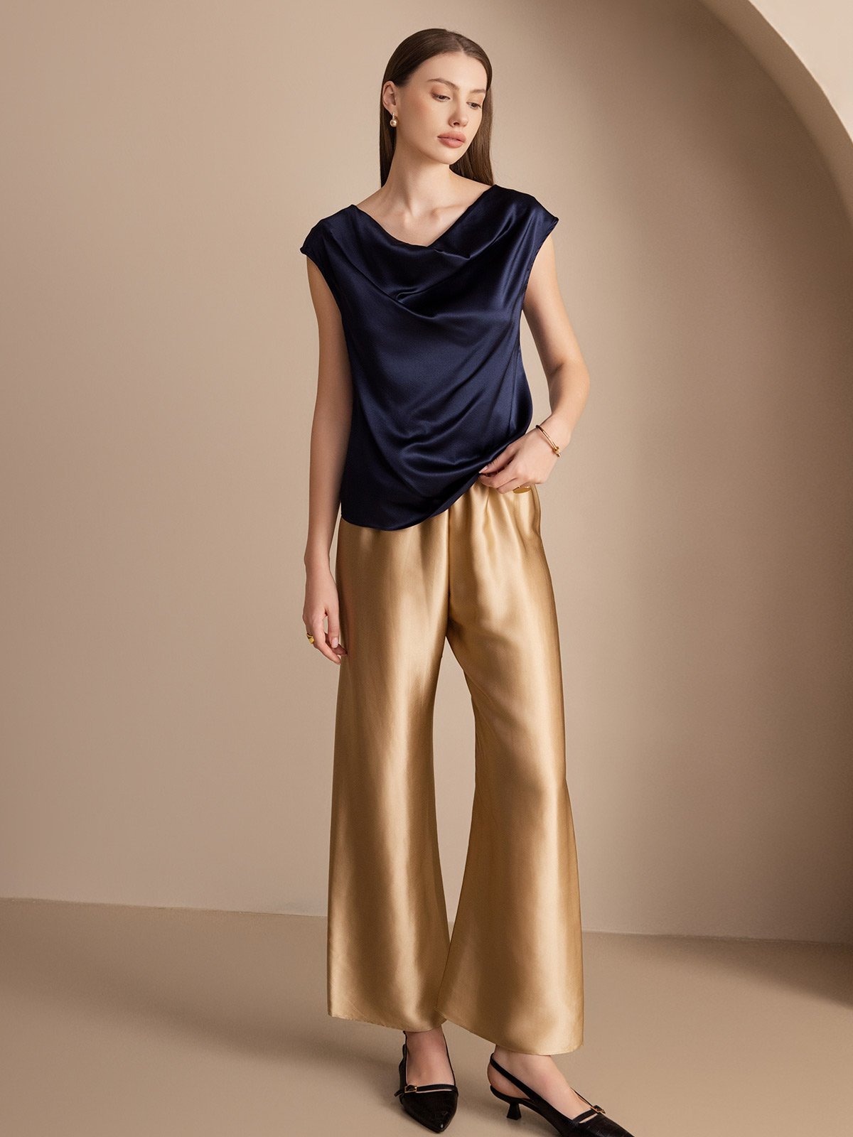 [Bleu Foncé] SilkSilky-FR 19Momme Soie Sans manches Col Bénitier Femme T-Shirt 004