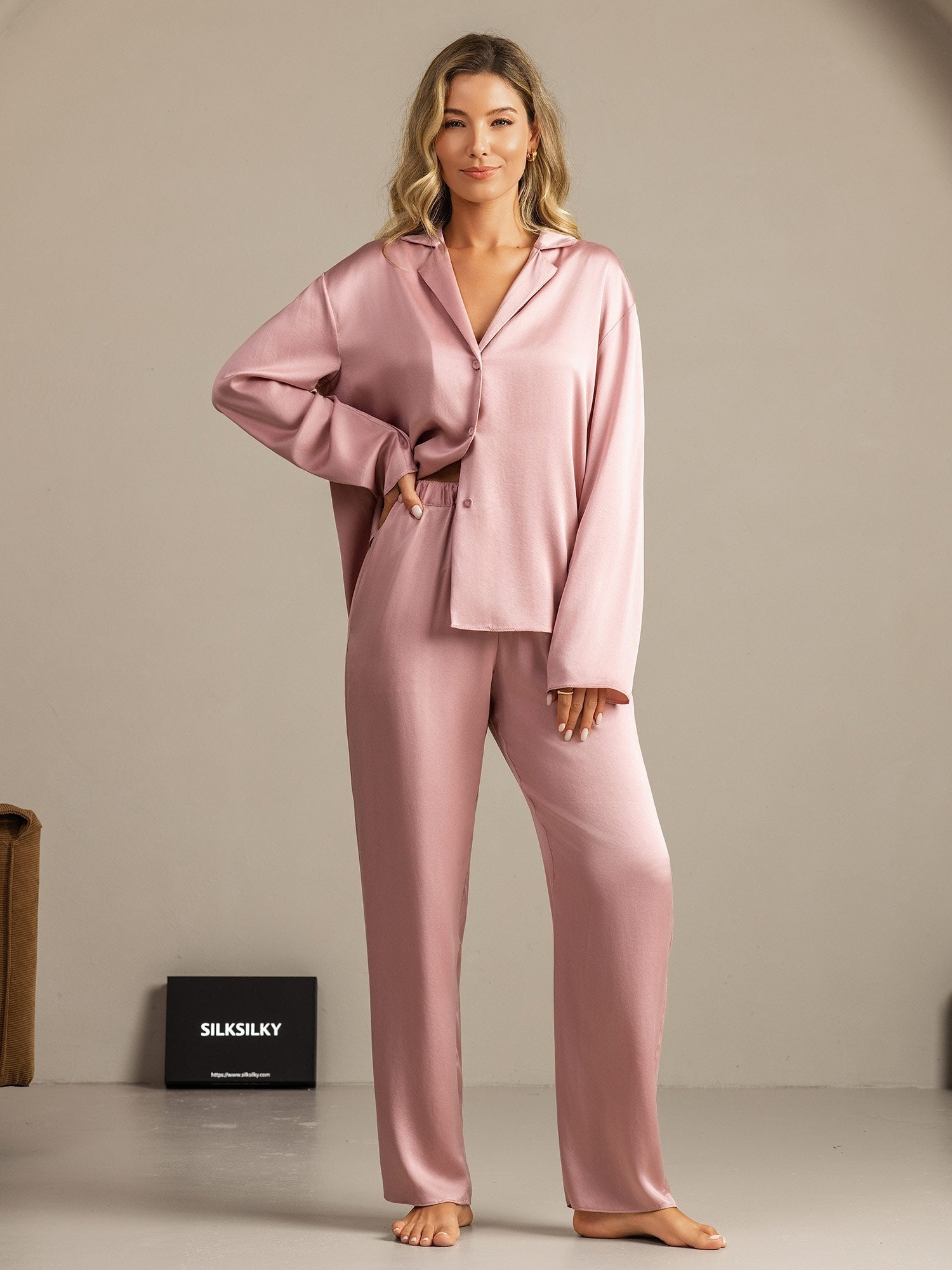 [PeauDePêche] SilkSilky-FR 19Momme Soie Découpe V Femme Pyjamas 003