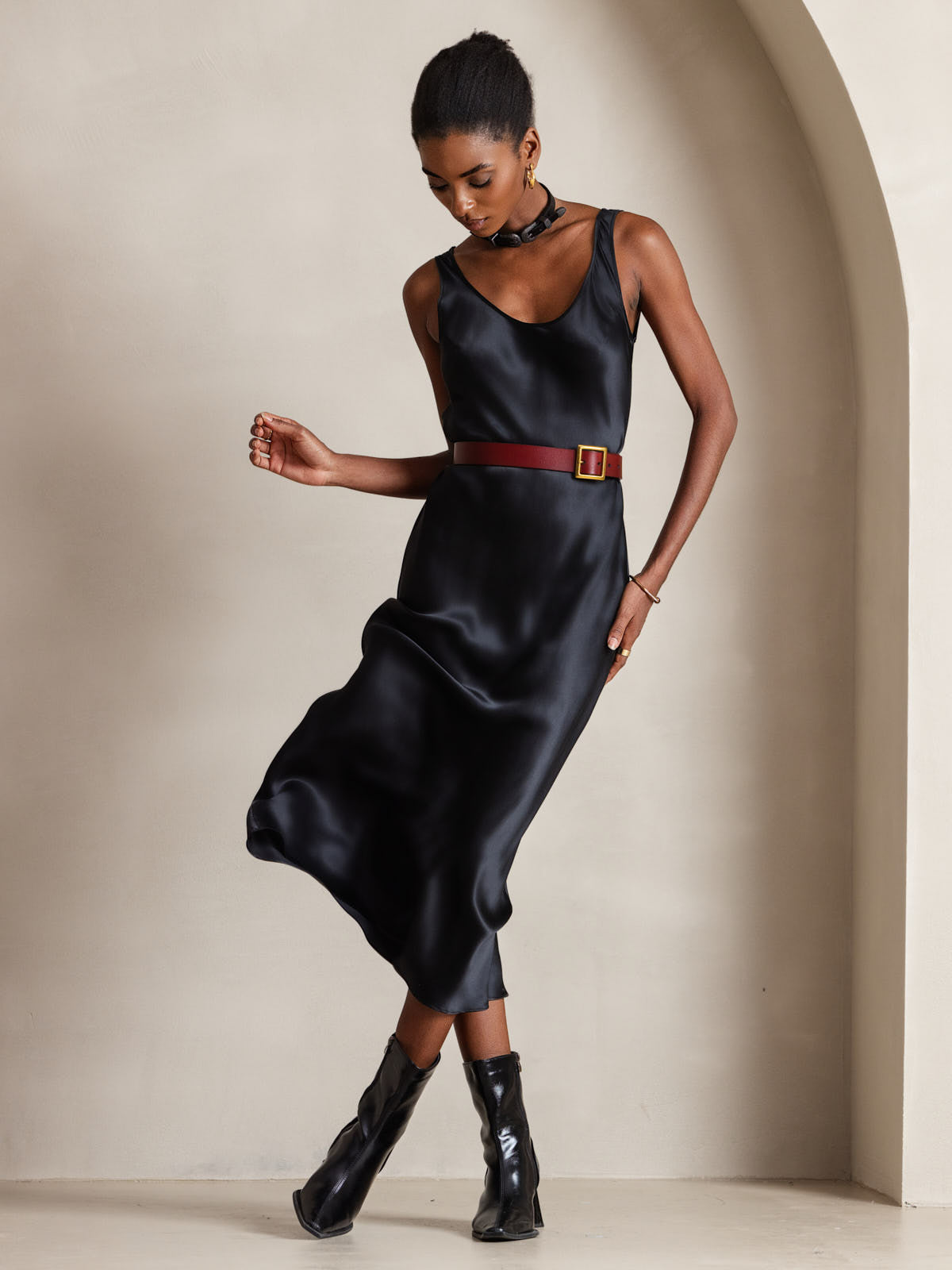 [Noir] SilkSilky-FR Pure Soie Col Bateau Robes 005