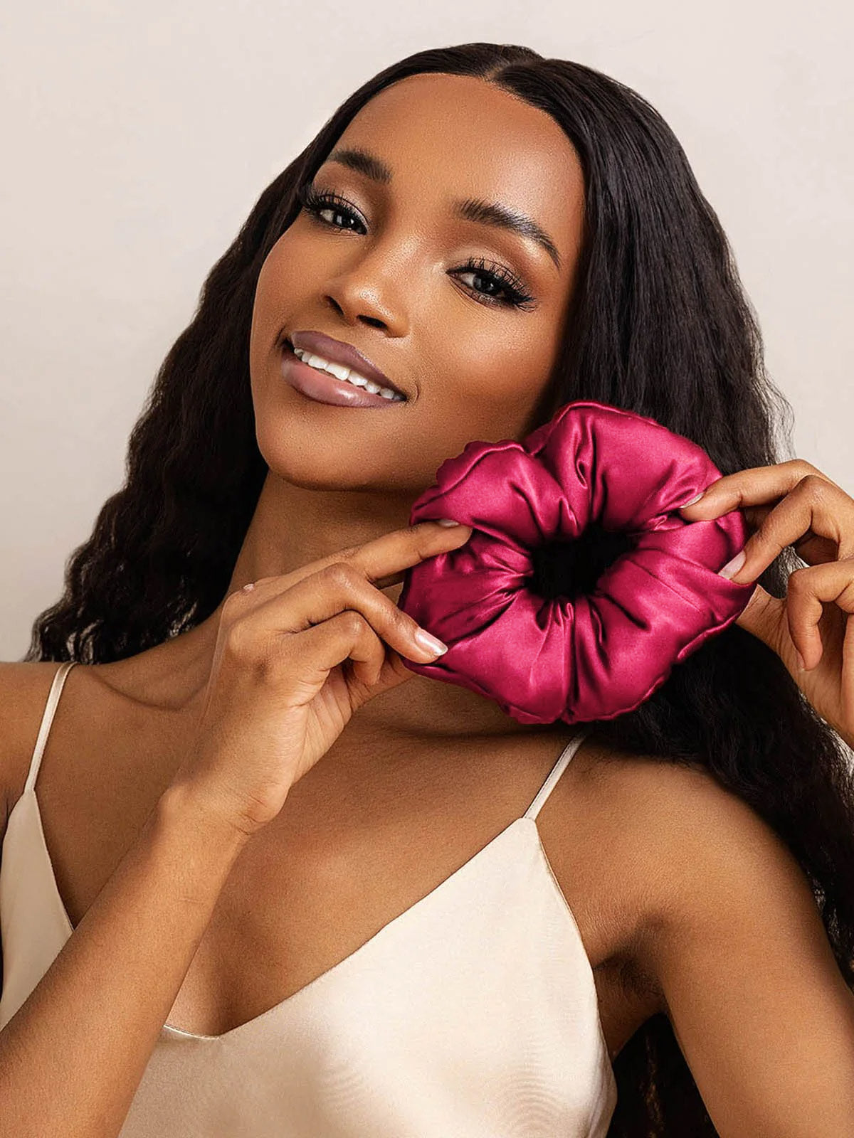 [Rouge Vineux] SilkSilky-FR Soie Scrunchie 002