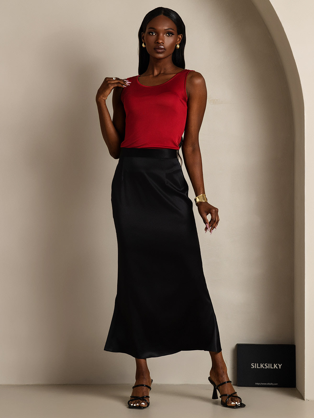 [Rouge Vineux] SilkSilky-FR Soie Tricotée Col Rond Femme T-Shirt 005