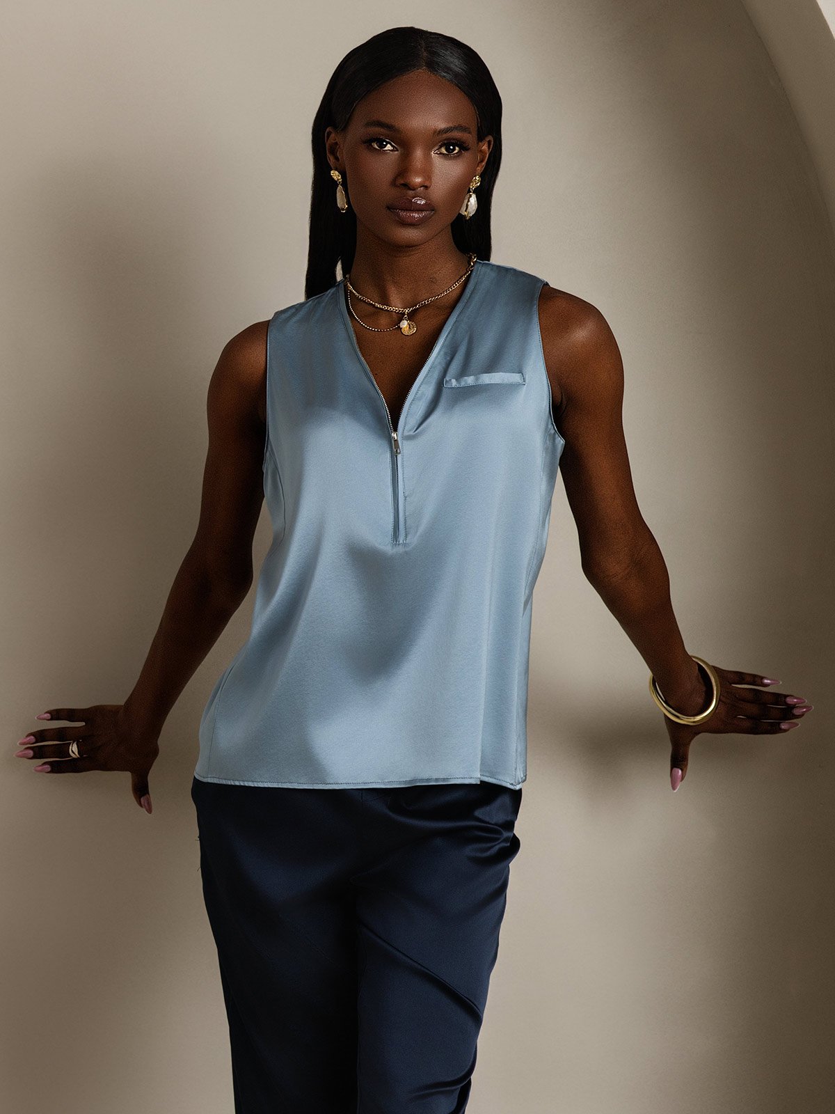 SilkSilky-FR 19Momme Soie Sans manches Col en V Femme Chemise BleuGrisâtre 004