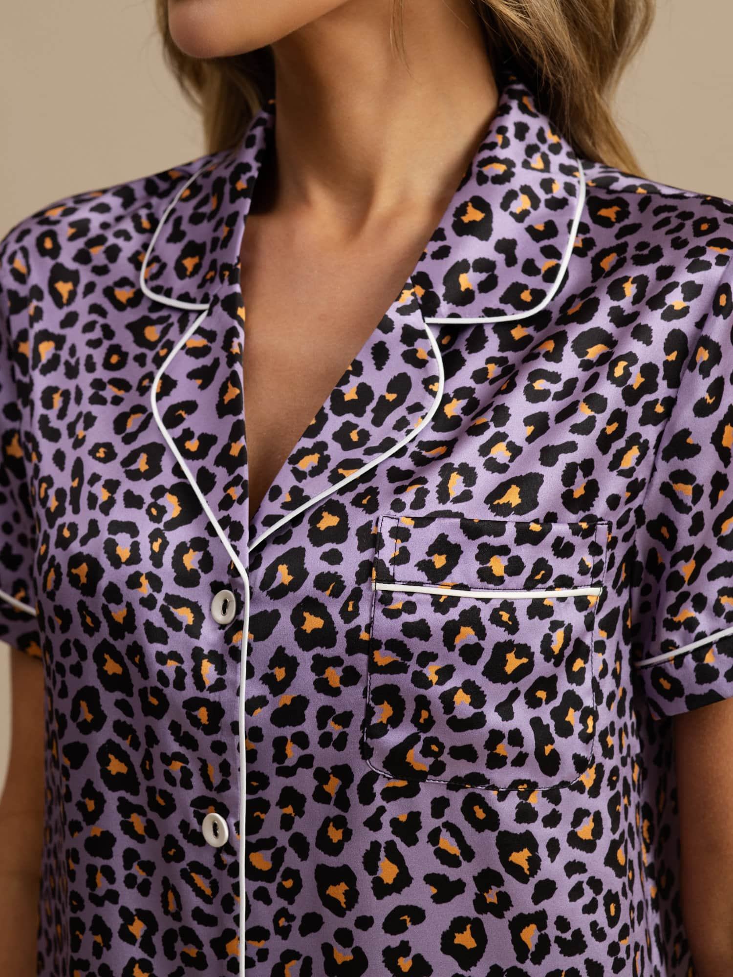 [Léopard Violet] SilkSilky-FR 19Momme Manches courtes Col Cranté Femme Pyjamas 004