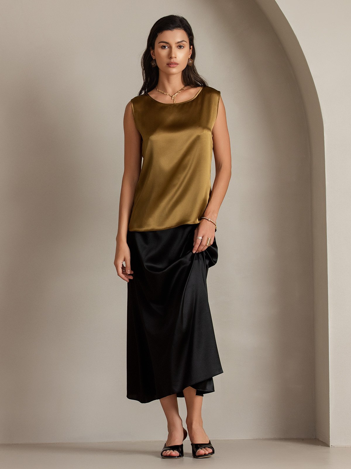 [Brun] SilkSilky-FR 19Momme Sans manches Col Rond Top À Fines Brides 001