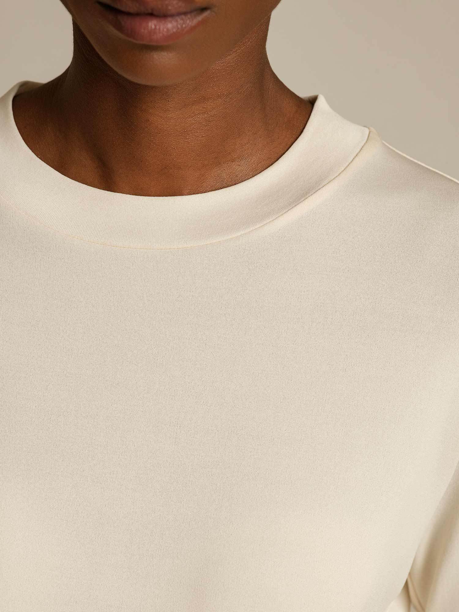 [Beige] SilkSilky-FR Soie Col Rond Femme T-Shirt 004