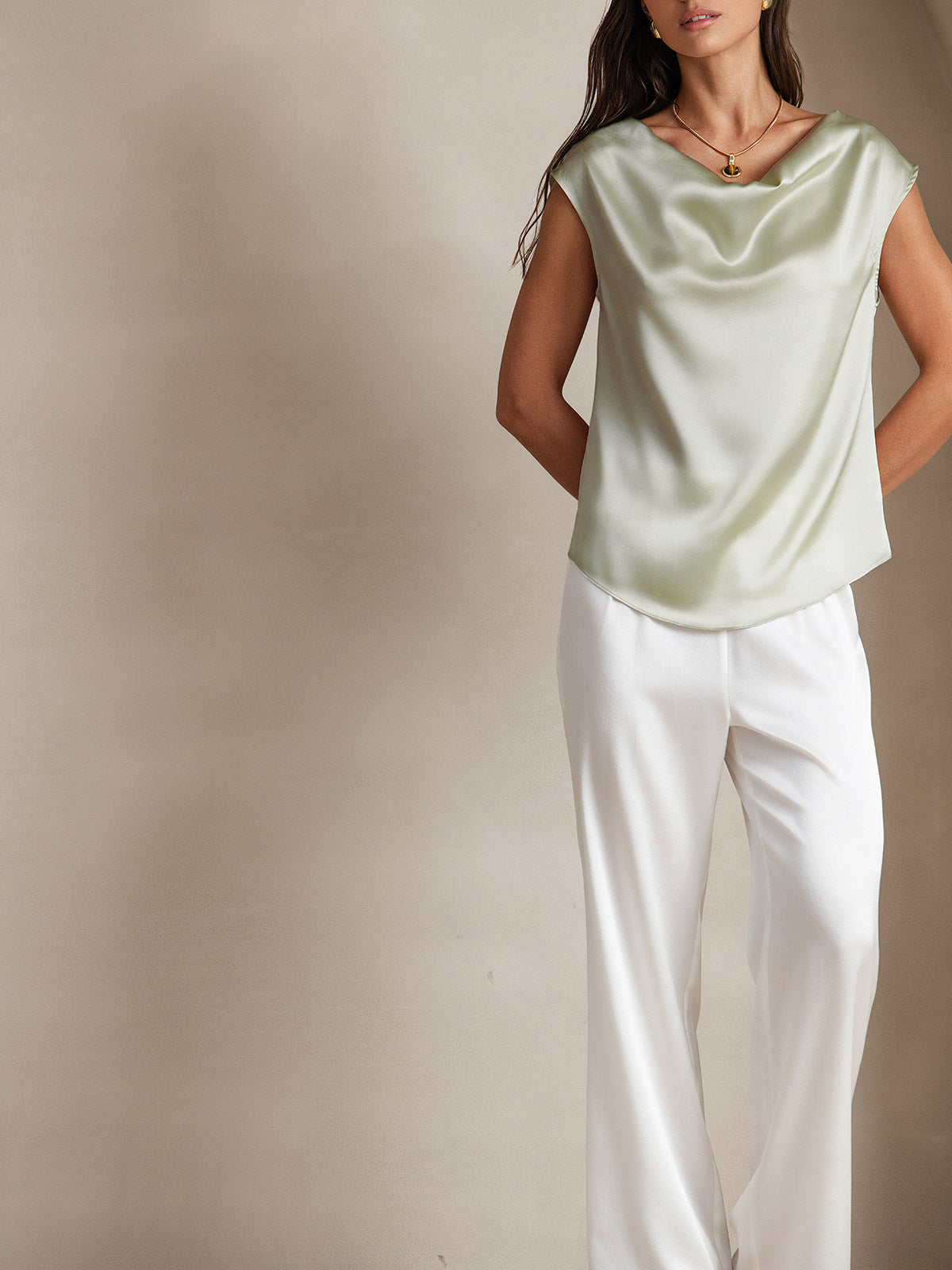 [Vert Clair] SilkSilky-FR 19Momme Soie Col Bénitier Femme T-Shirt 004