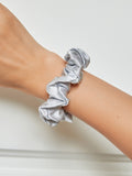 SilkSilky-FR 19Momme Pure Soie Scrunchie Argent 001