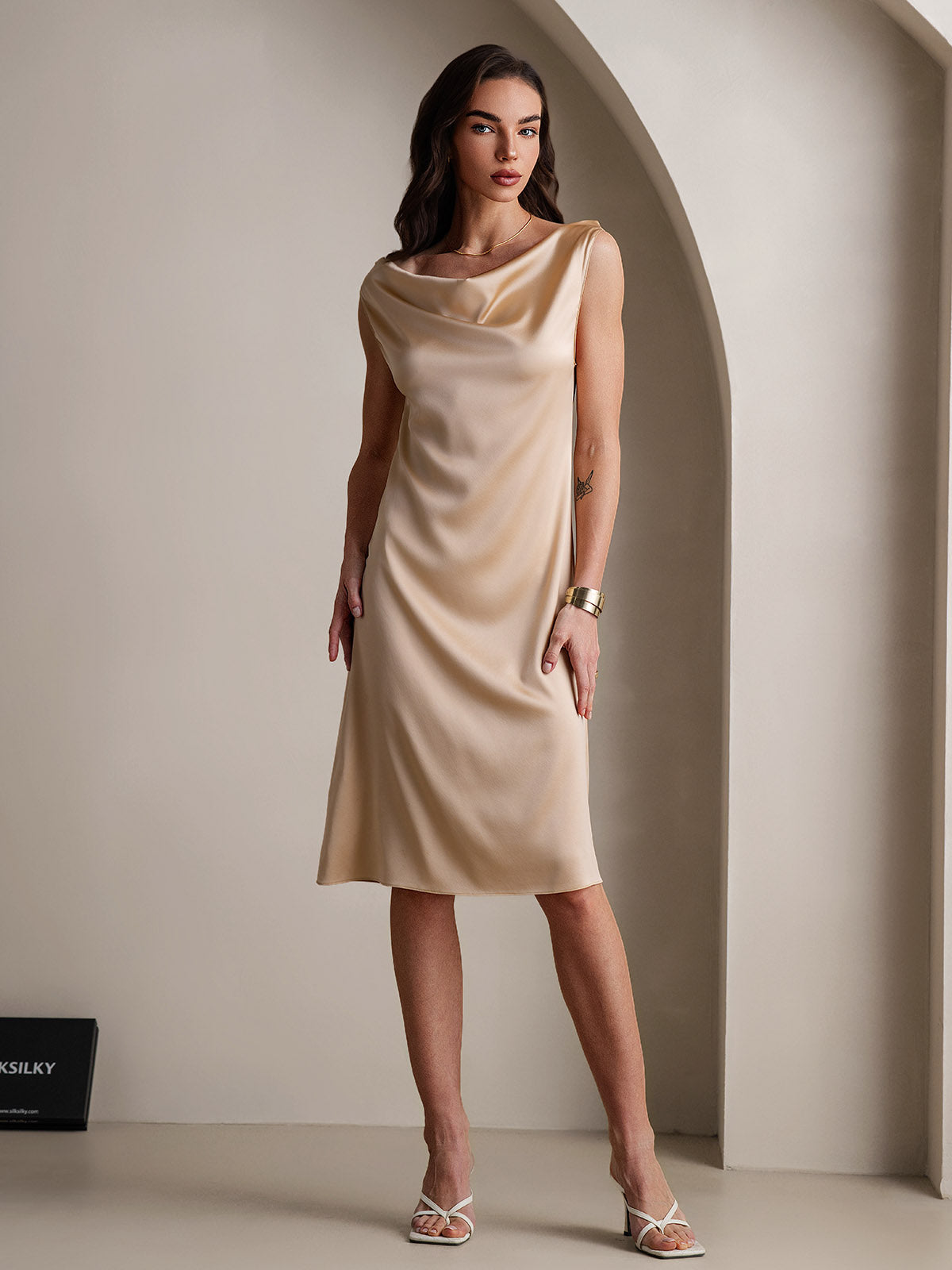 [Champagne] SilkSilky-FR 19Momme Soie Sans manches Col Bénitier Robes 005