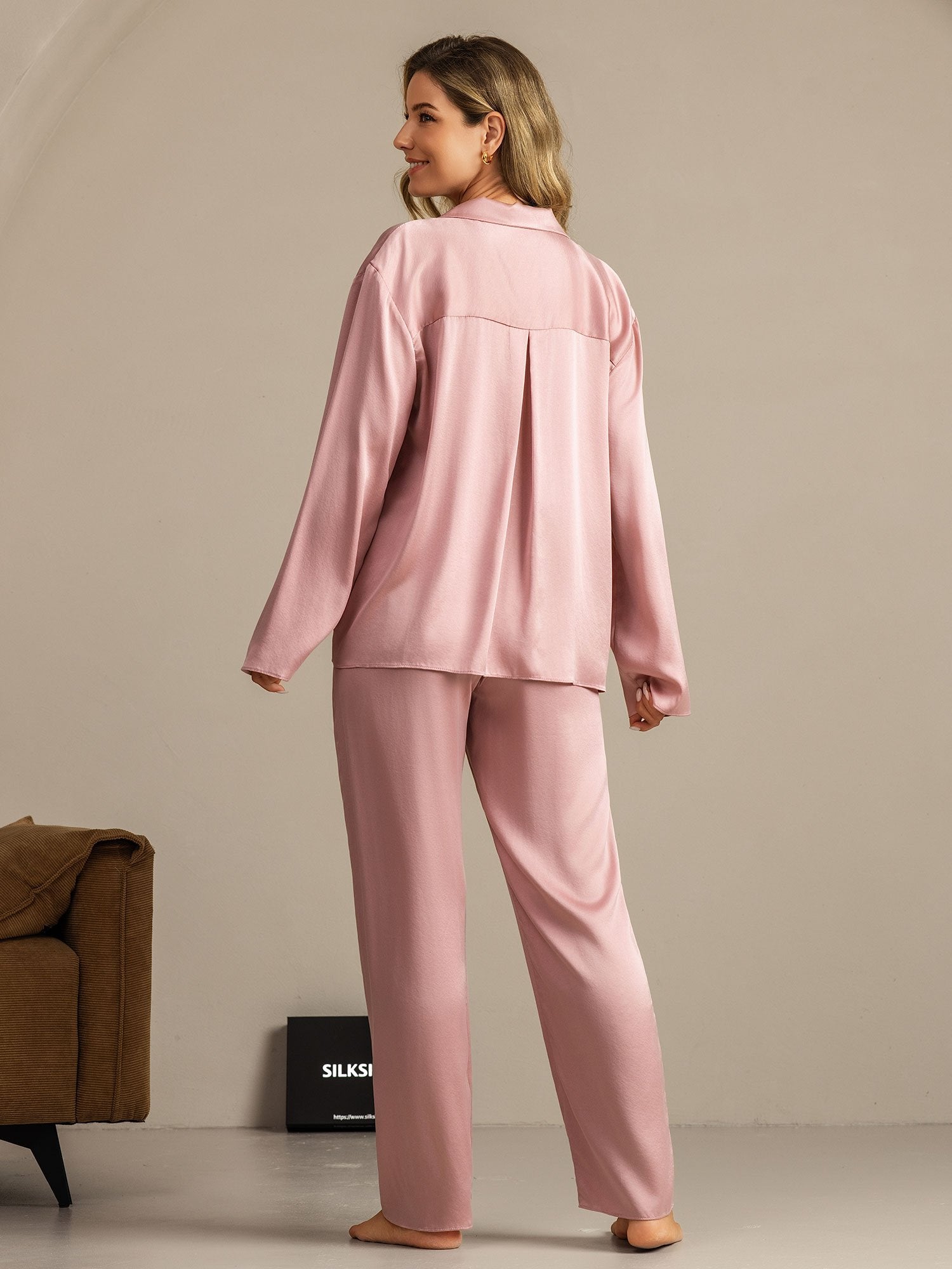 [PeauDePêche] SilkSilky-FR 19Momme Soie Découpe V Femme Pyjamas 002