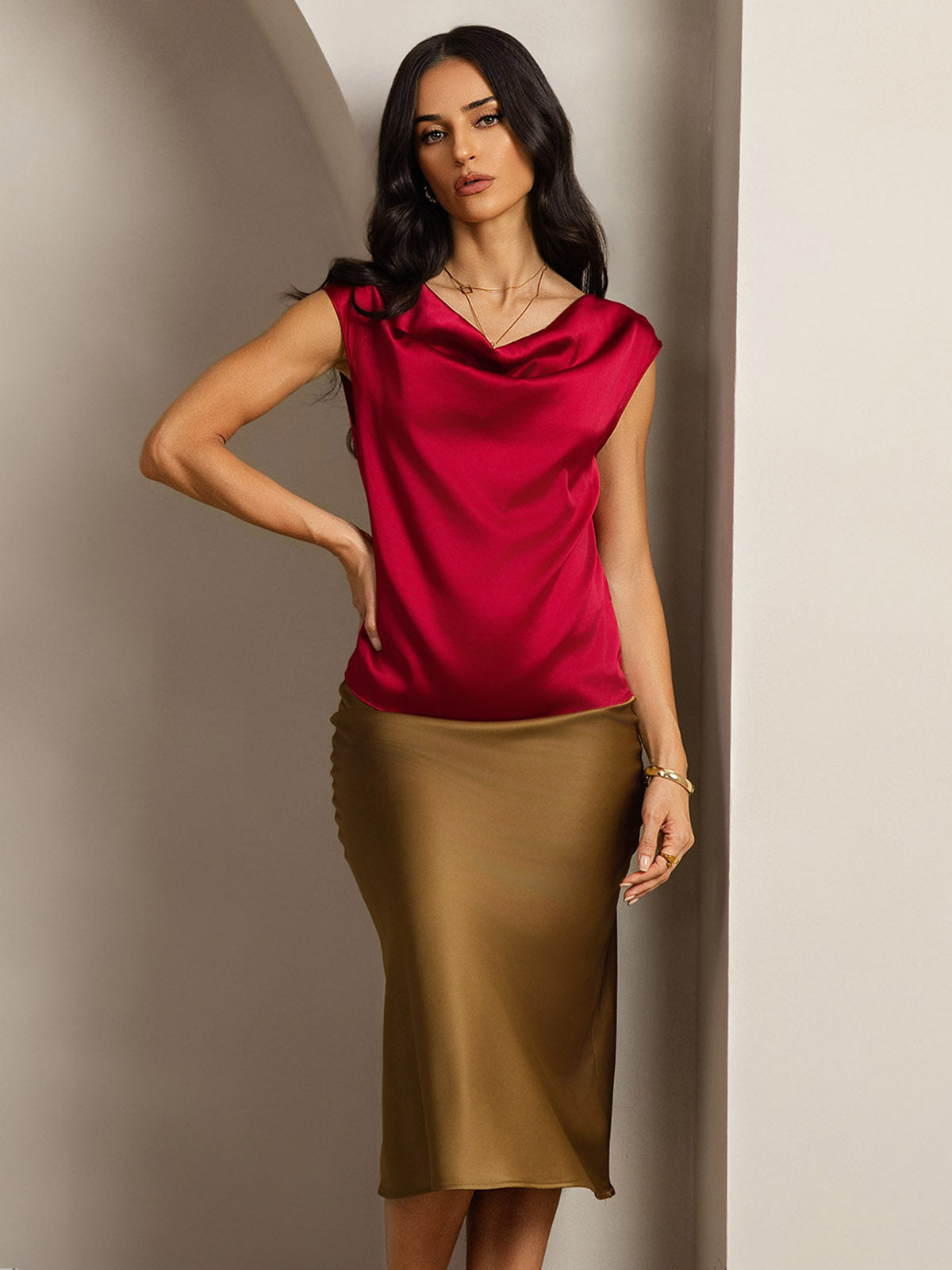 [Rouge Vineux] SilkSilky-FR 19Momme Soie Sans manches Col Bénitier Femme T-Shirt 001