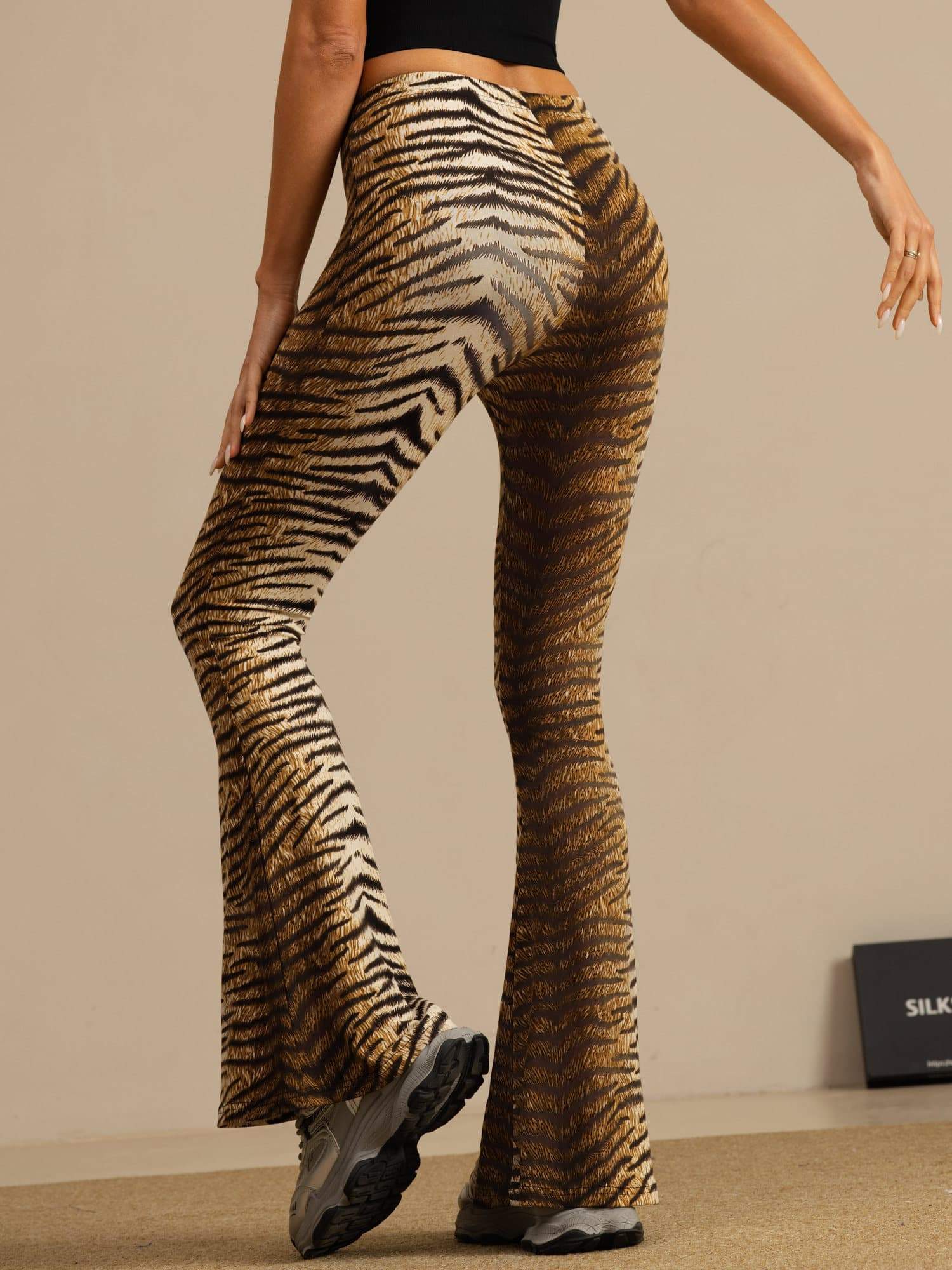 [Tigre] SilkSilky-FR Womens Pants 002