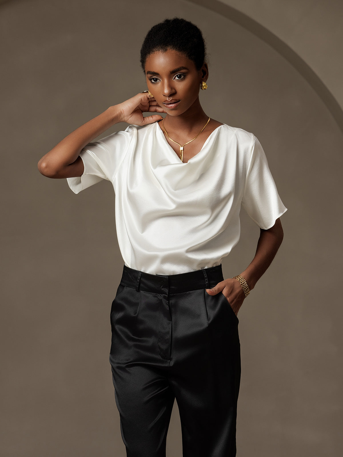 [Blanc] SilkSilky-FR 19Momme Soie Col Bénitier Femme T-Shirt 005
