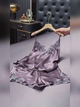 SilkSilky-FR Sleeveless V Neck Ensemble Camisole video 001