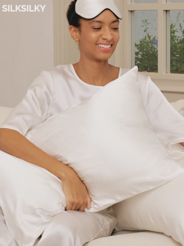 SilkSilky-FR-22Momme-Pure-Soie-Pillowcase-video-001