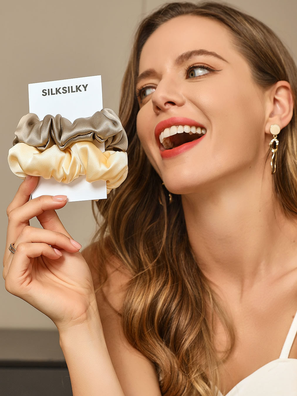 [Beige+Champagne] SilkSilky-FR 19Momme Pure Soie Scrunchie 005